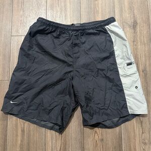 Nike Men’s Large Black & Gray Swim Trunks Board Shorts Mesh Lined